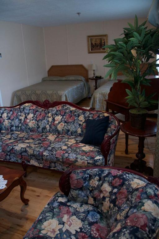 The Martin Arms Motel Sydney Room photo